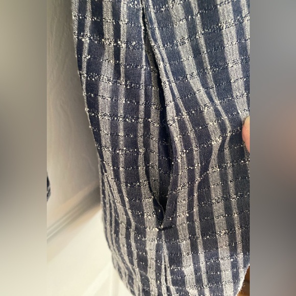 Christopher & Banks Top - Picture 5 of 8